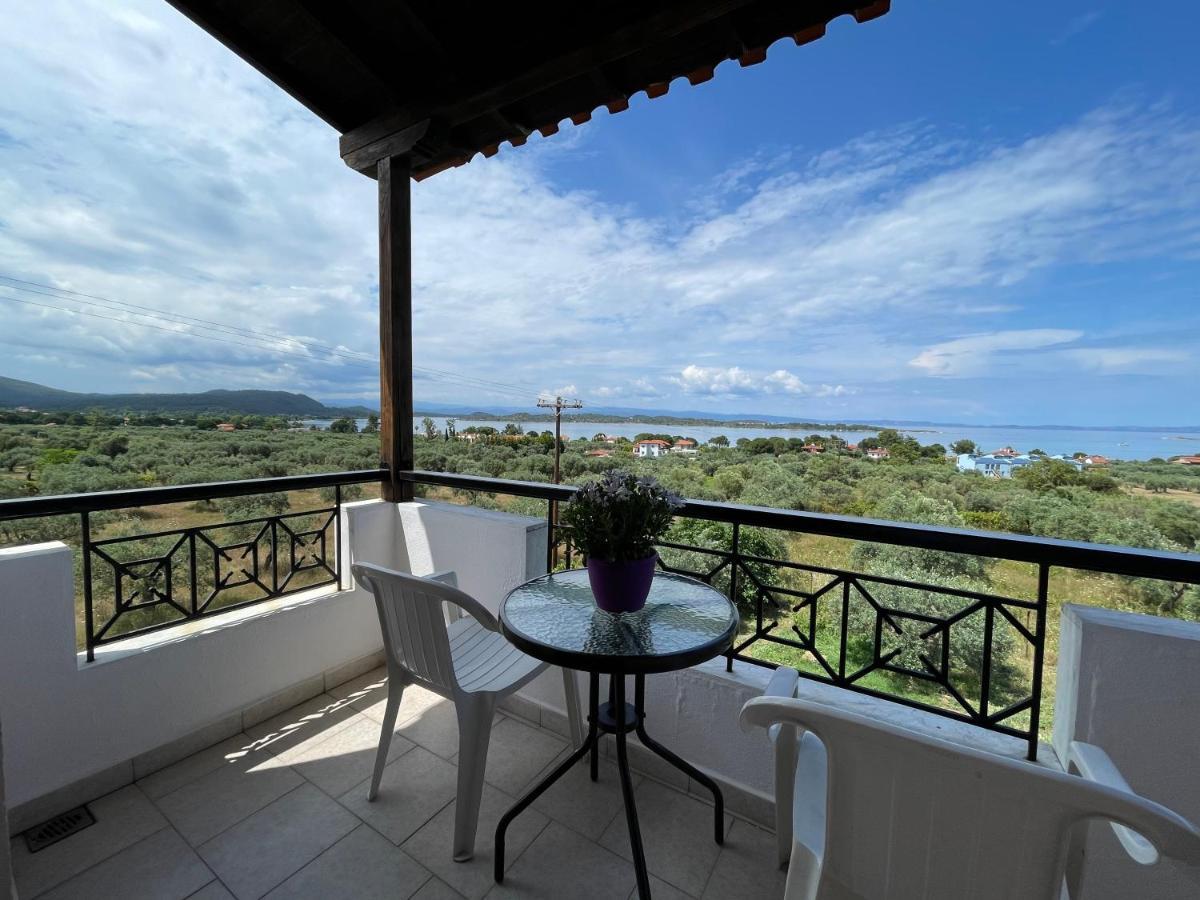 Balconaki Apartments In Vourvourou Exterior foto
